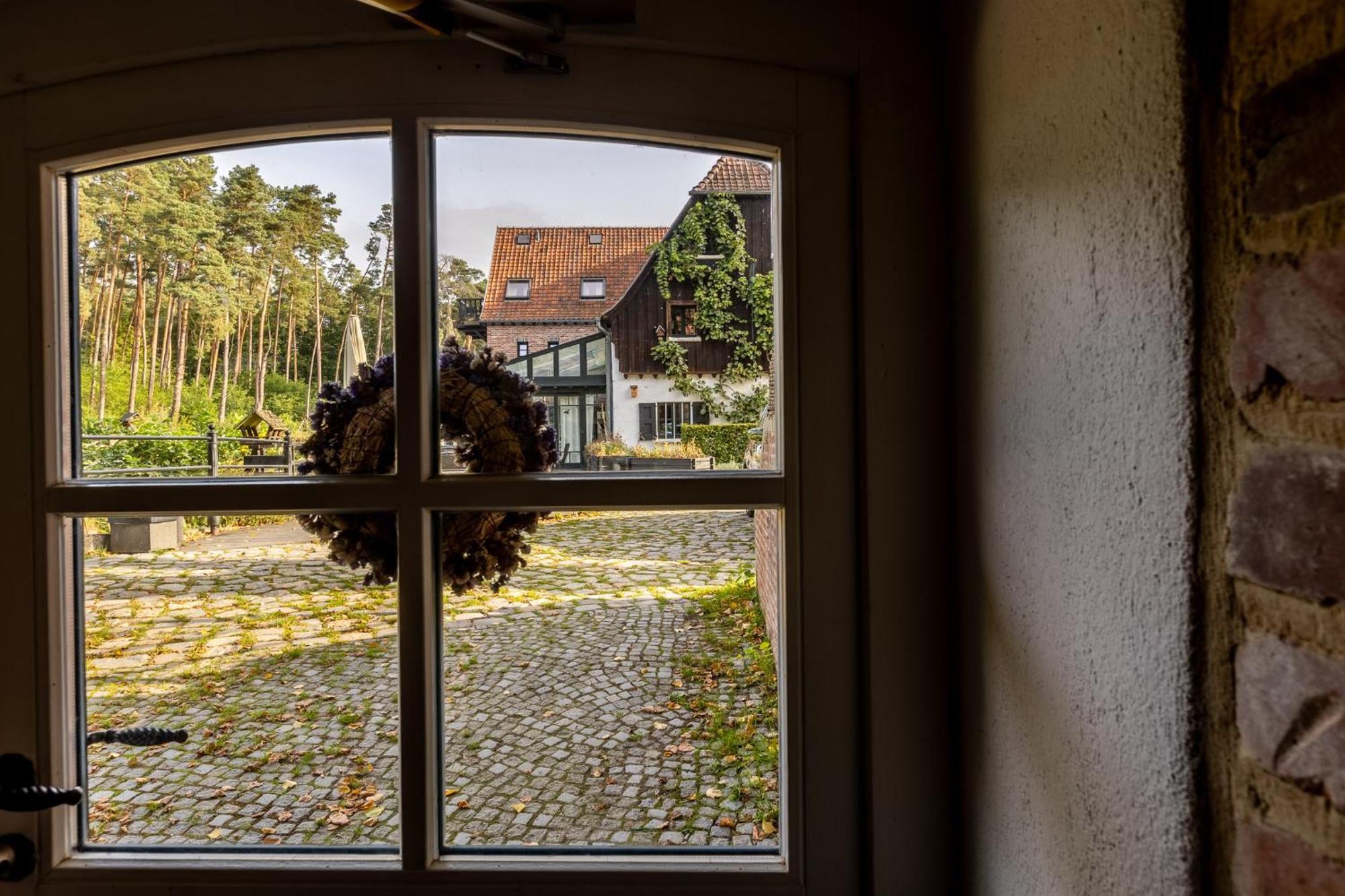 Oleśnica Gosciniec Pod Zajacem B&B 외부 사진
