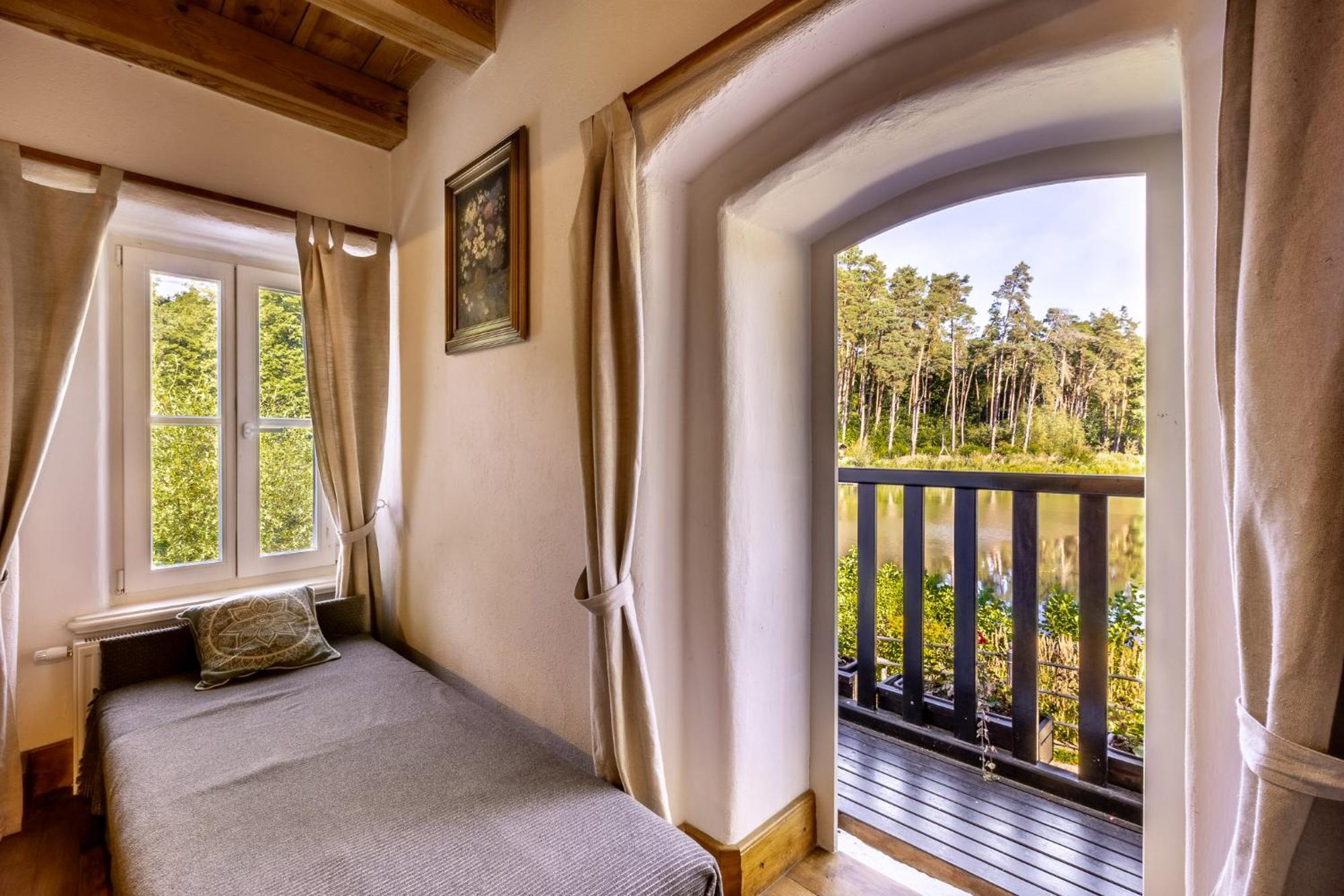 Oleśnica Gosciniec Pod Zajacem B&B 외부 사진