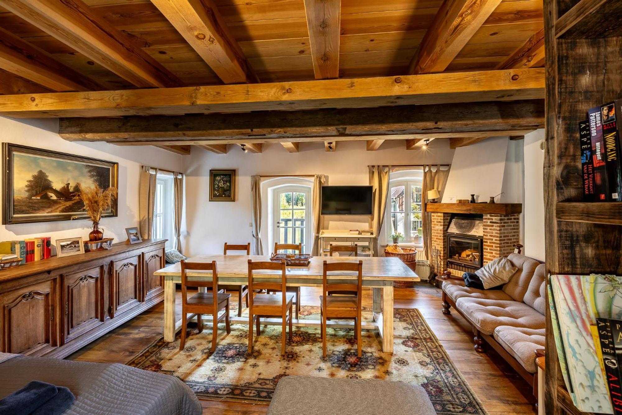 Oleśnica Gosciniec Pod Zajacem B&B 외부 사진