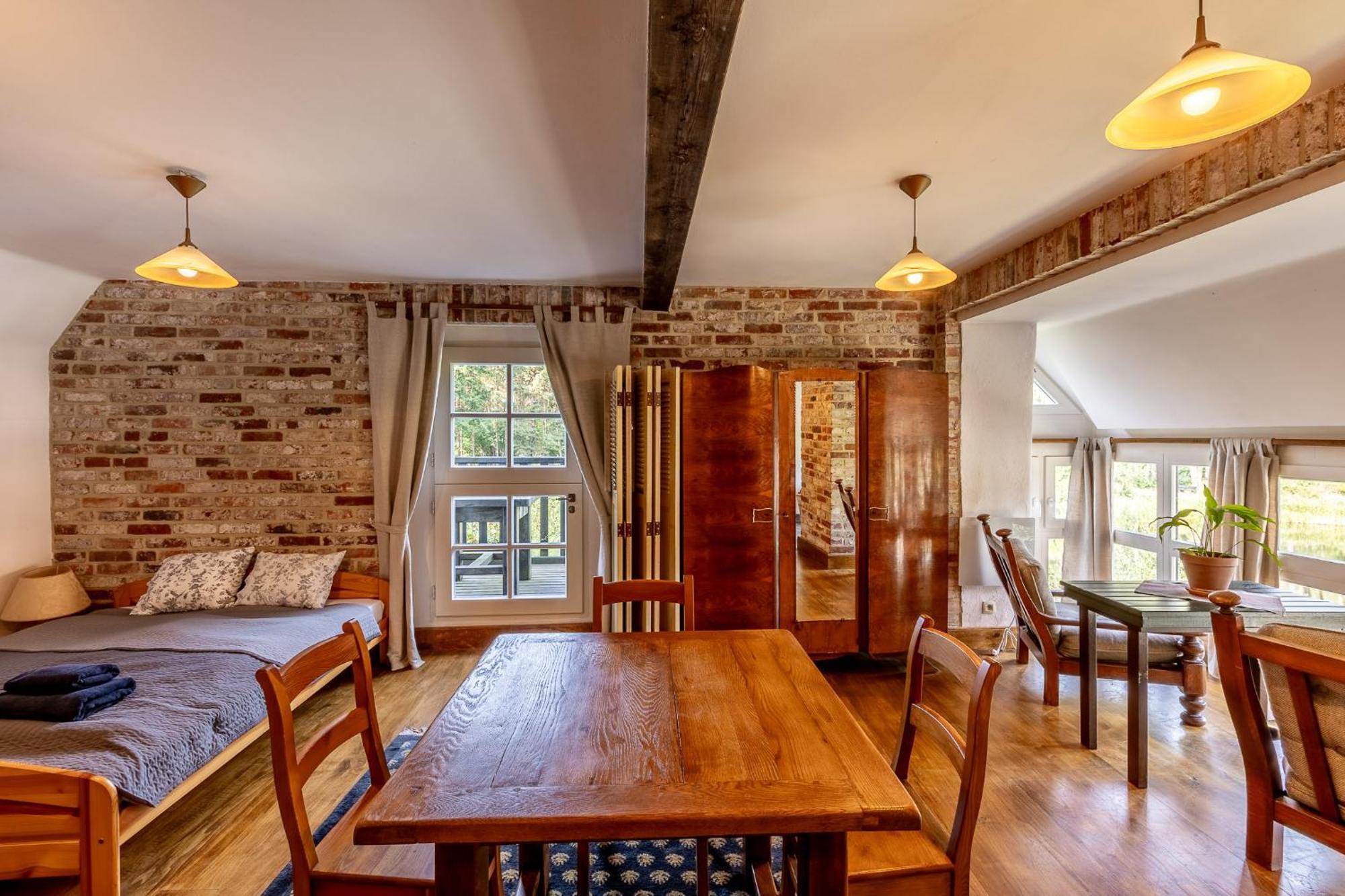 Oleśnica Gosciniec Pod Zajacem B&B 외부 사진