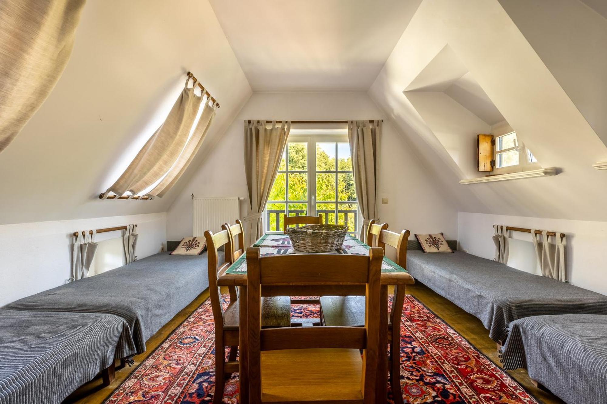 Oleśnica Gosciniec Pod Zajacem B&B 외부 사진