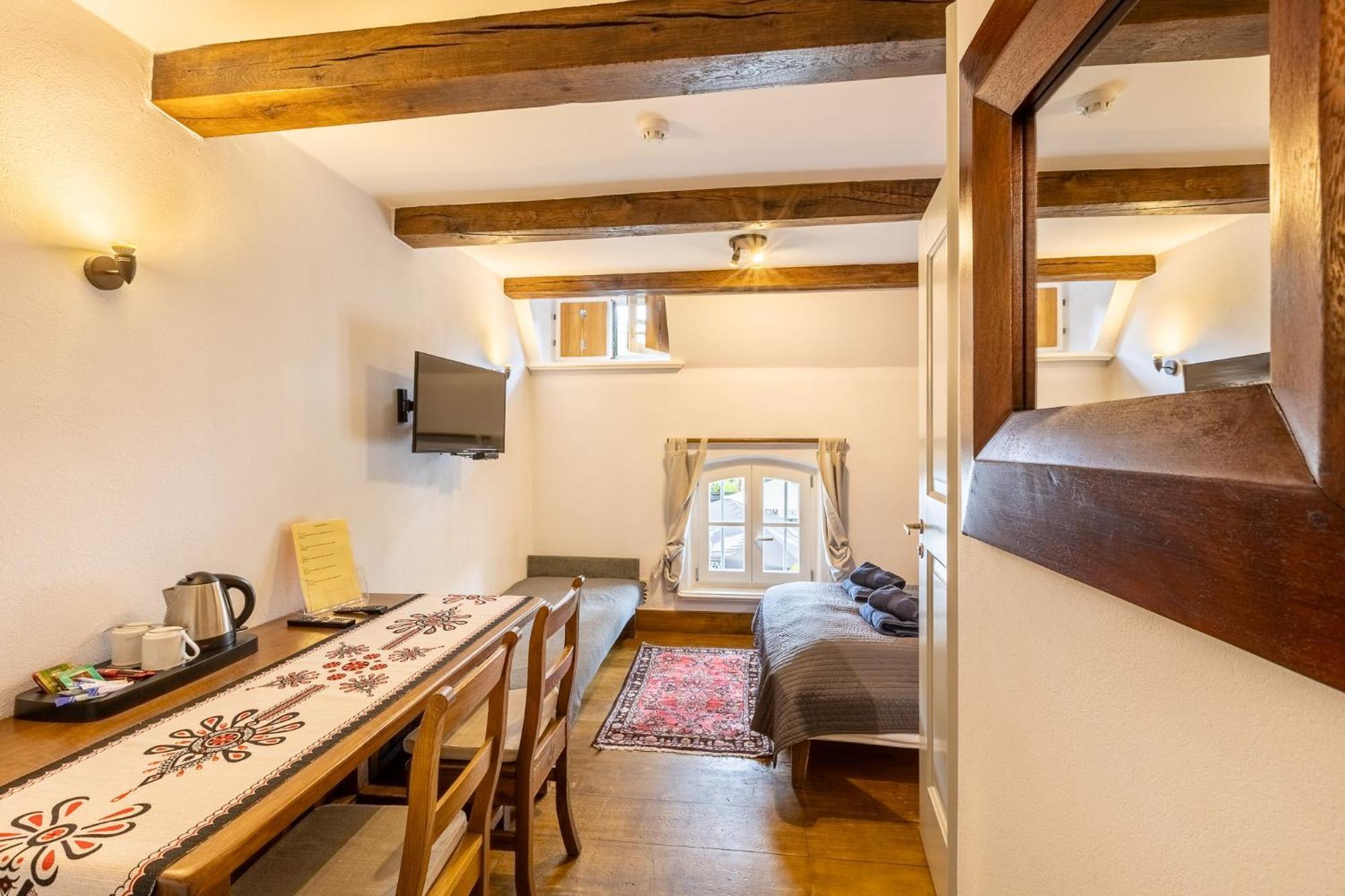 Oleśnica Gosciniec Pod Zajacem B&B 외부 사진