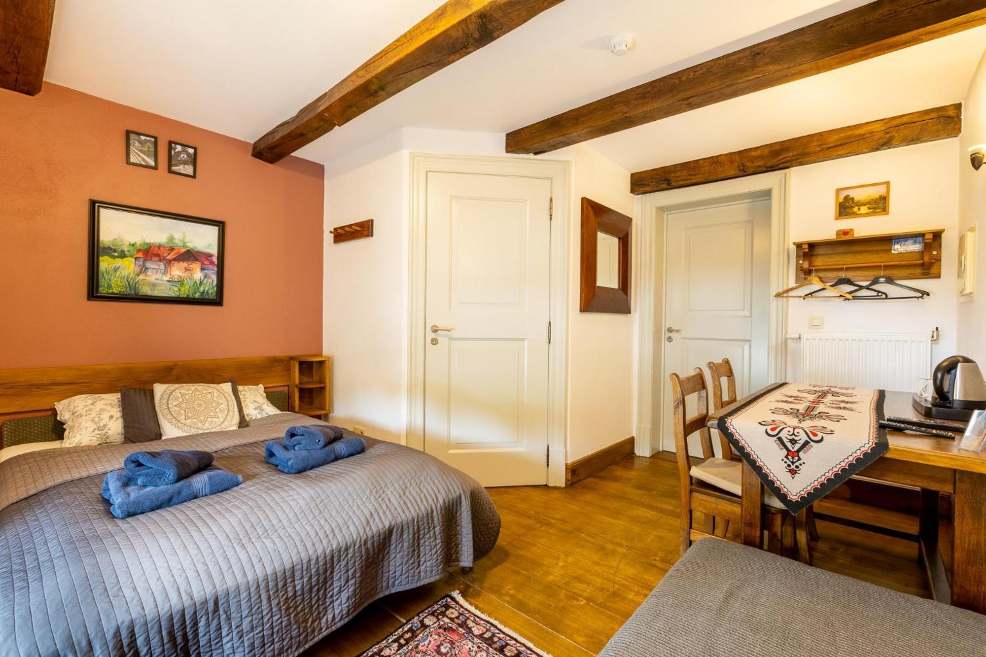 Oleśnica Gosciniec Pod Zajacem B&B 외부 사진